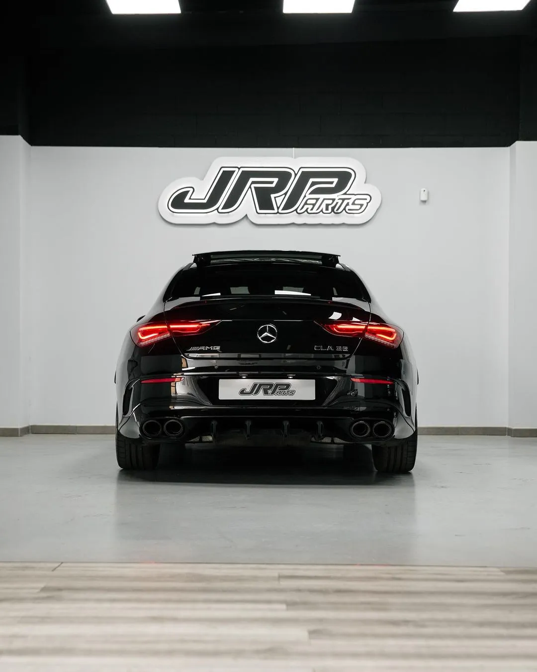 Mercedes CLA 35 AMG AKRAPOVIC